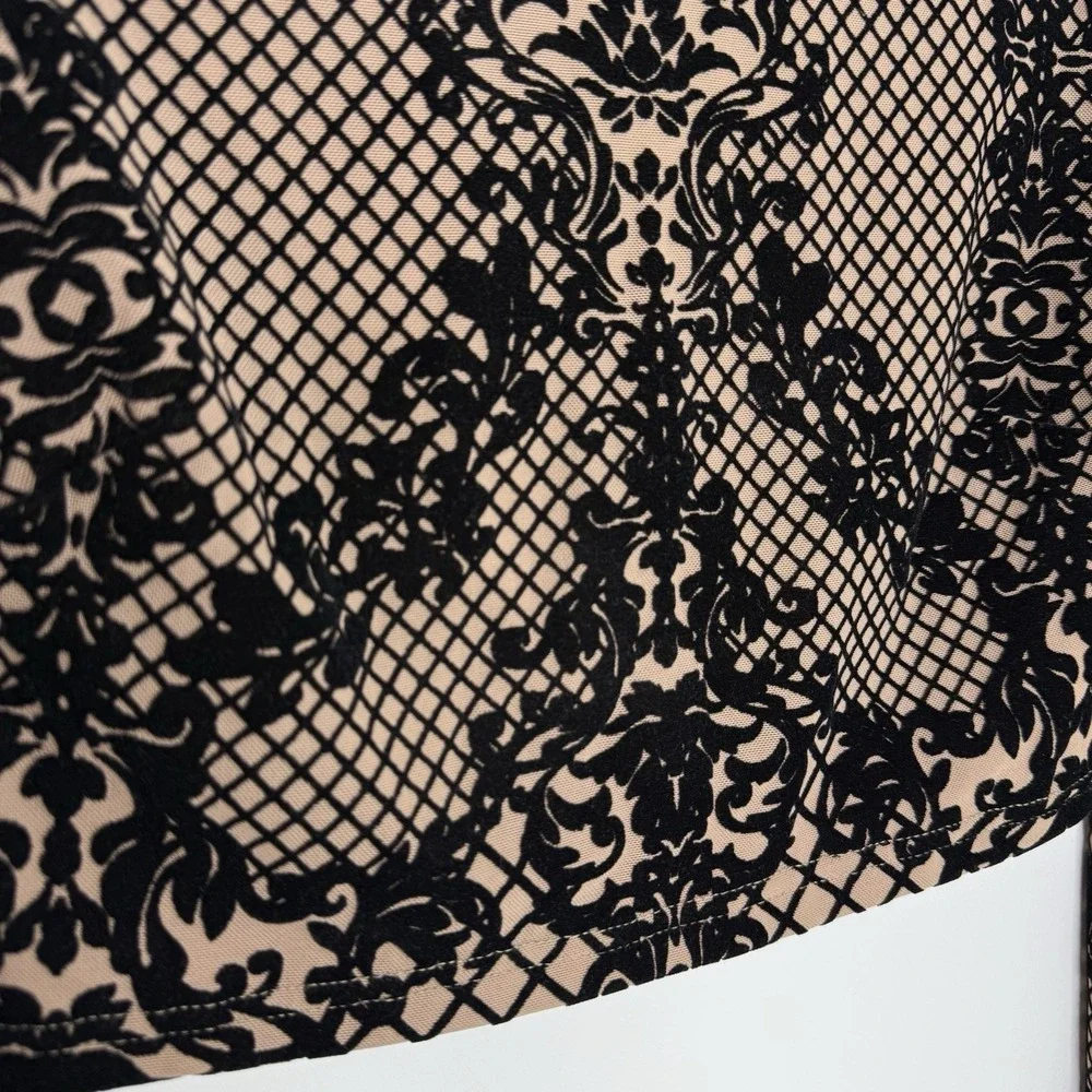 Windsor‎ Major Style Status Crop Top Size L ?? Y2K Style